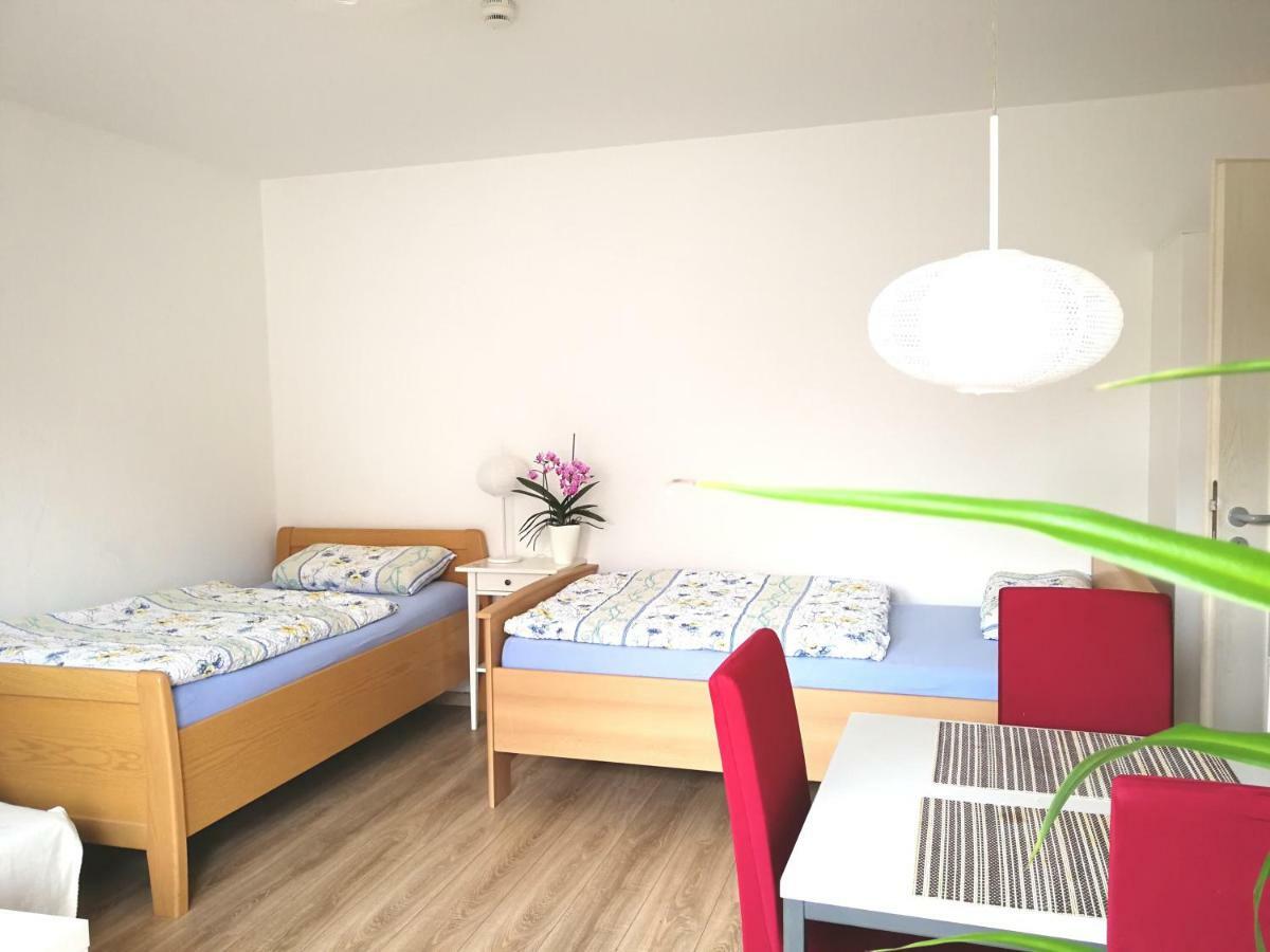 Quiet City-Apt, 4Min City-Center, 18Min Fair Nuernberg!!! Ngoại thất bức ảnh